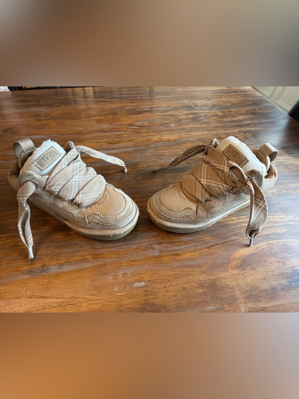 UGG Kids Beige Lace-Up Velvet-Trim Sneakers